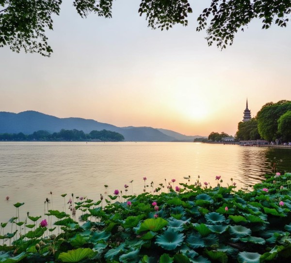 西湖免费美景游，漫步西湖，尽享无价风光,西湖免费美景游，漫步西湖，尽享无价风光,历史,景点,景点大盘点,第1张