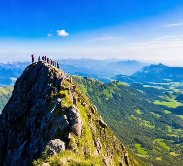 狮子峰探险之旅，登顶美景，畅享户外探险魅力,狮子峰探险之旅，登顶美景，畅享户外探险魅力,历史,景点,风情,第1张