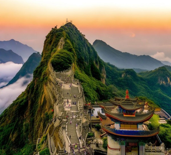 泰山必游景点大揭秘,泰山必游景点大揭秘,历史,景点,神秘,第1张