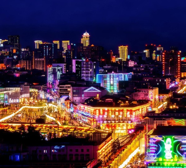 夜幕下的满洲里，繁华夜景探秘之旅,夜幕下的满洲里，繁华夜景探秘之旅,风情,美食,自然,第1张
