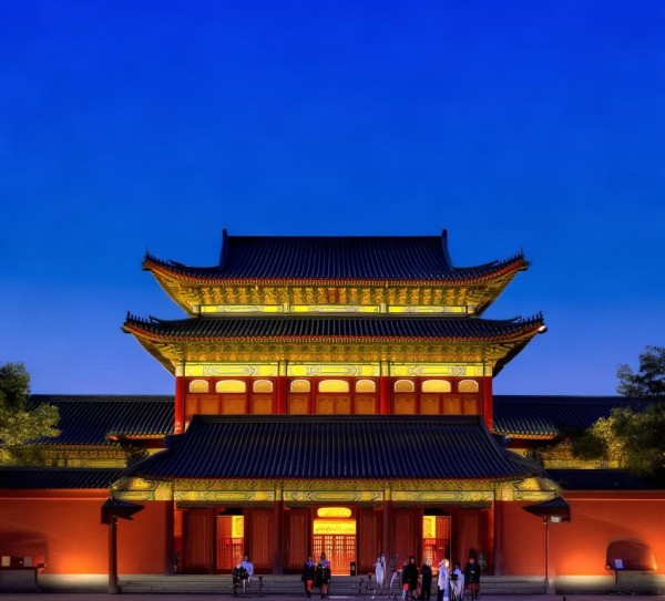 天坛古韵，古建筑与动人旋律的和谐交响,天坛古韵，古建筑与动人旋律的和谐交响,历史,景点,自然,第1张